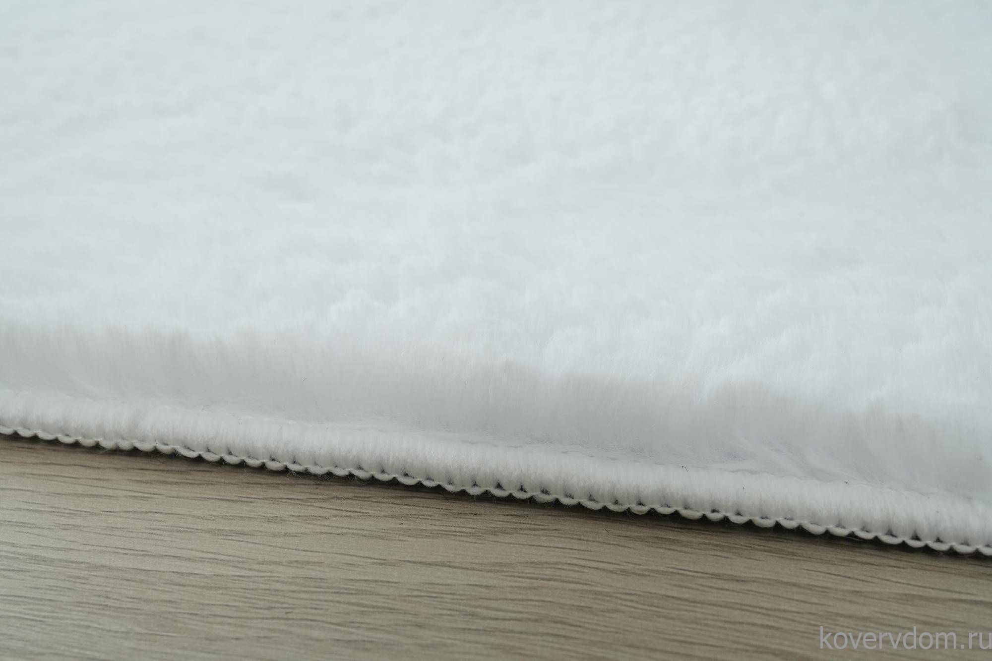 Ковер из искусственного меха RABBIT-A PX2000 WHITE