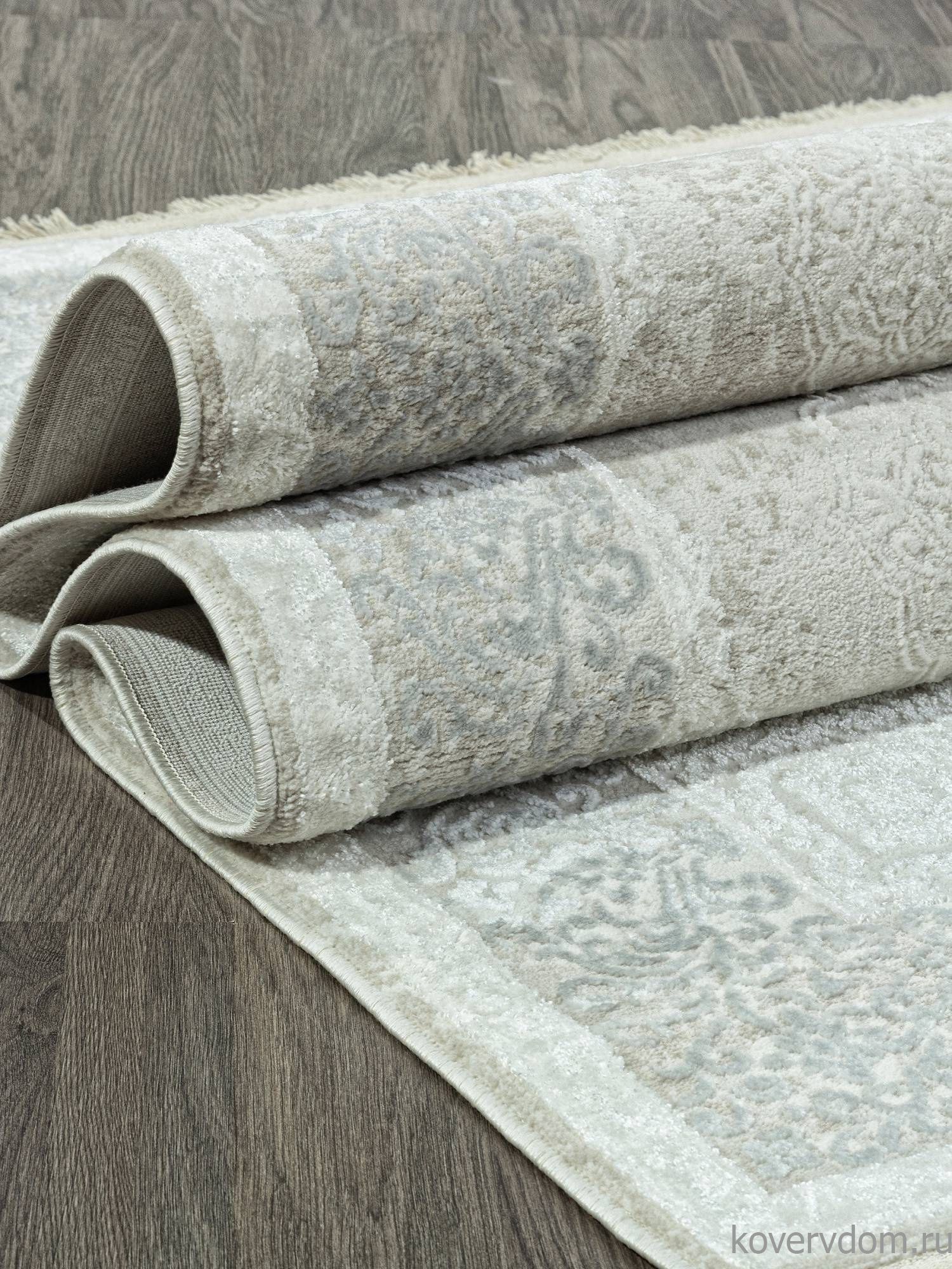 Ковер RUBI 26702A CREAM / BEIGE Ковер RUBI 26702A CREAM / BEIGE